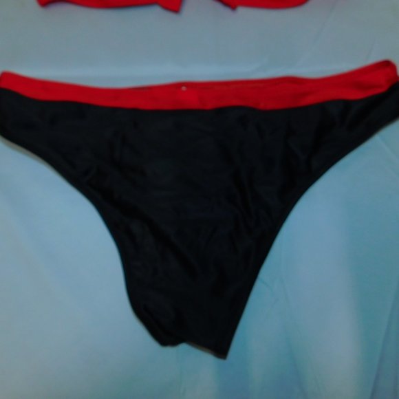 NEW SCENNEK 2 pc. Bikini Red top/Black/Red bottoms Small - Picture 6 of 7